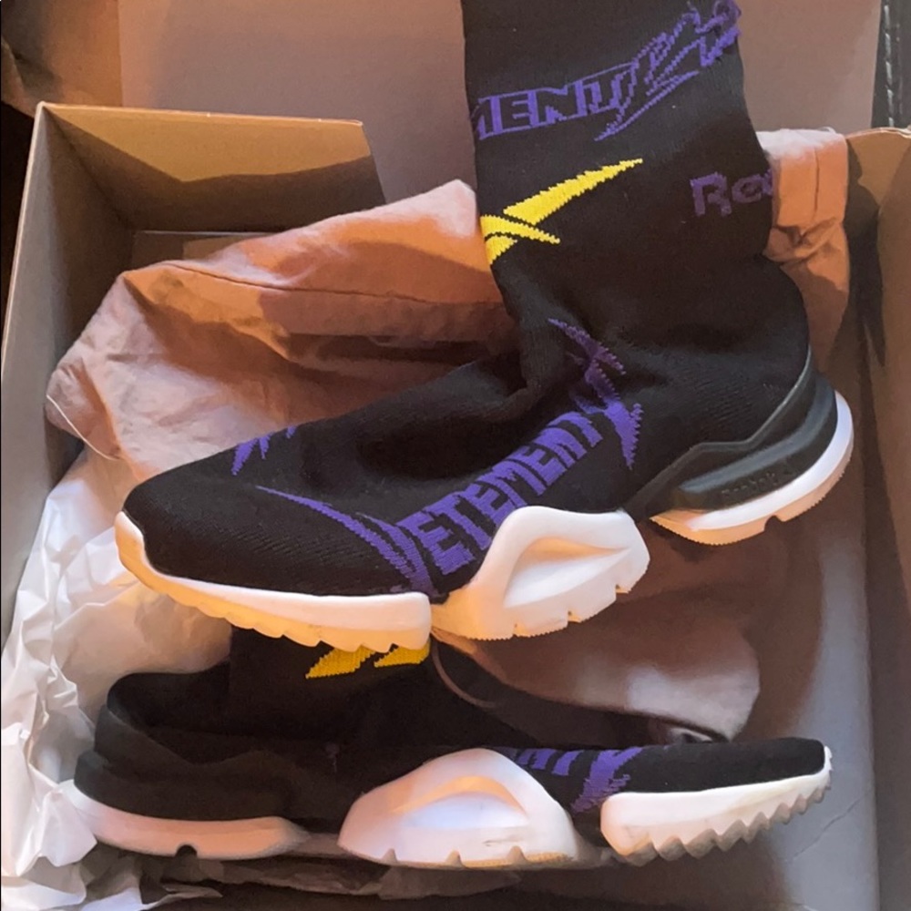 Sneakers